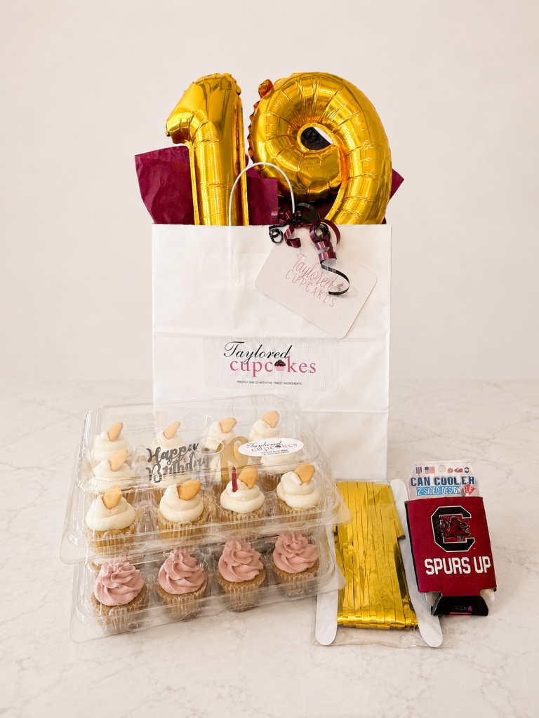 College Celebration Package with Gold 19 Balloons